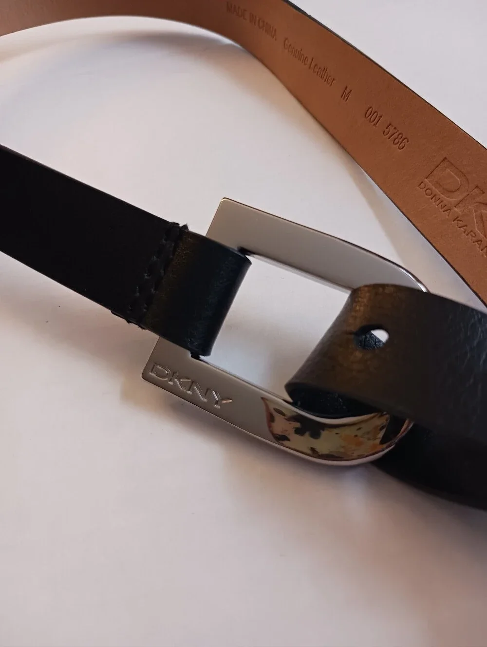 DKNY Modernist Silver + Leather Belt Black Size M Loop & Peg Clasp Very Good